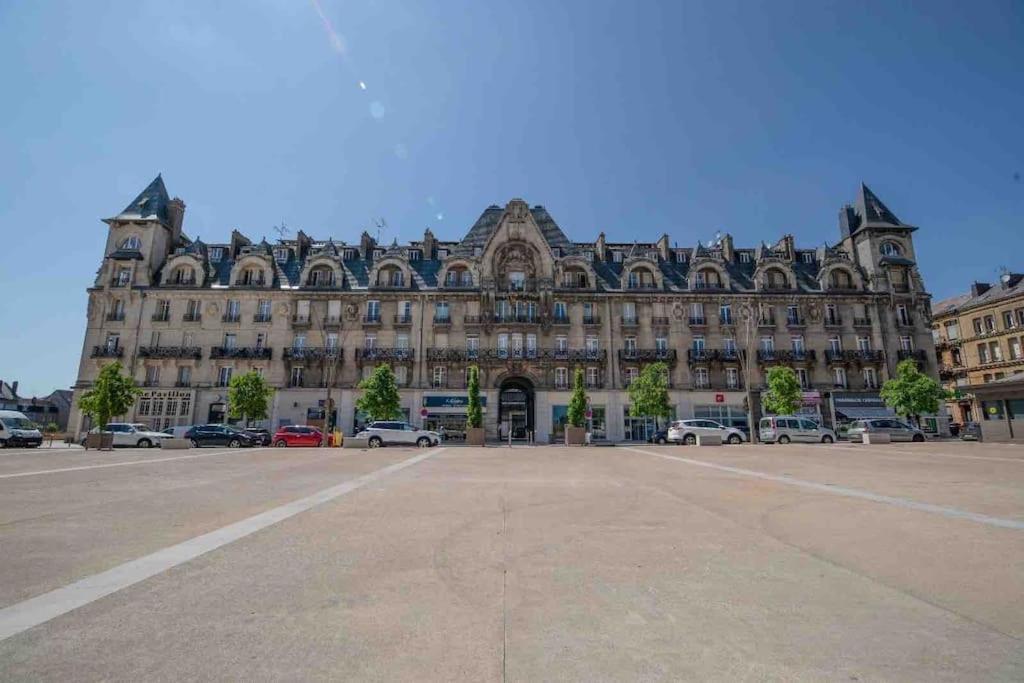 La Suite 7 Gite Urbain Charleville-Mézières Екстериор снимка