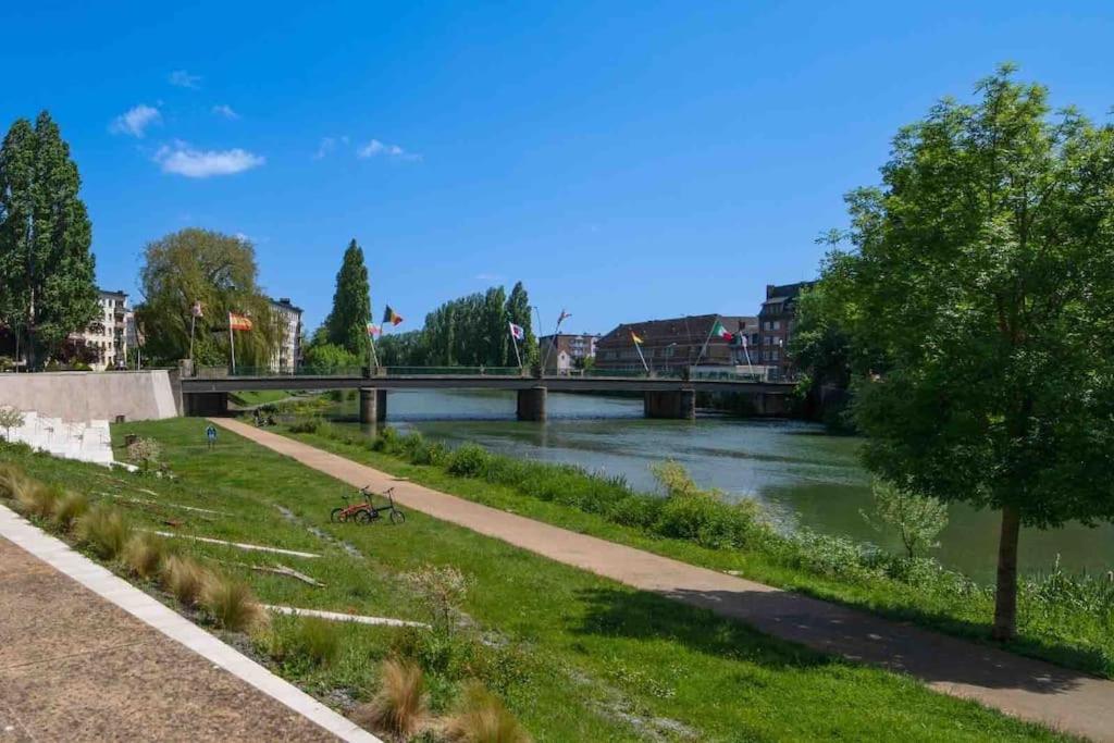 La Suite 7 Gite Urbain Charleville-Mézières Екстериор снимка
